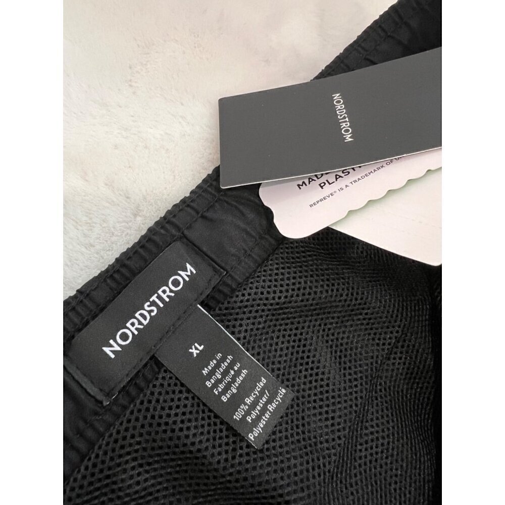 New Nordstrom Size XL 8-Inch Classic Swim Trunks Black - Picture 3 of 13